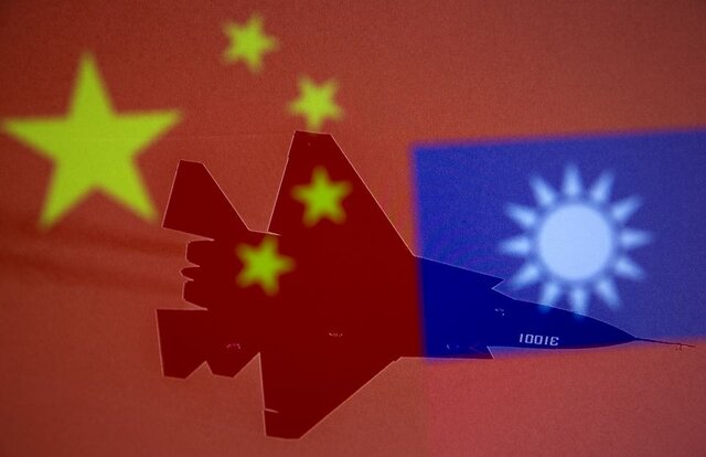 هشدار تایوان به چین: از ۱۲ مایل دریایی نزدیک‌تر شوید، می‌زنیم