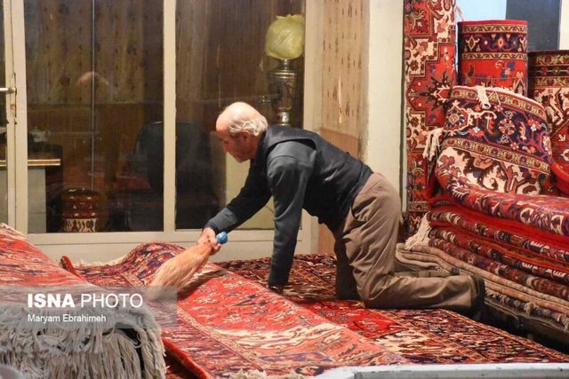 عکس تزیینی است فرش را هنر ببینید نه صنعت!