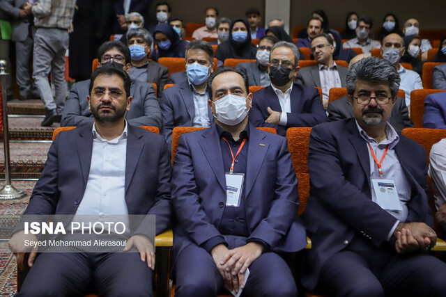 درمانهای عاری از سلول بحث محوری سمپوزیوم سلولهای بنیادی و پزشکی بازساختی است