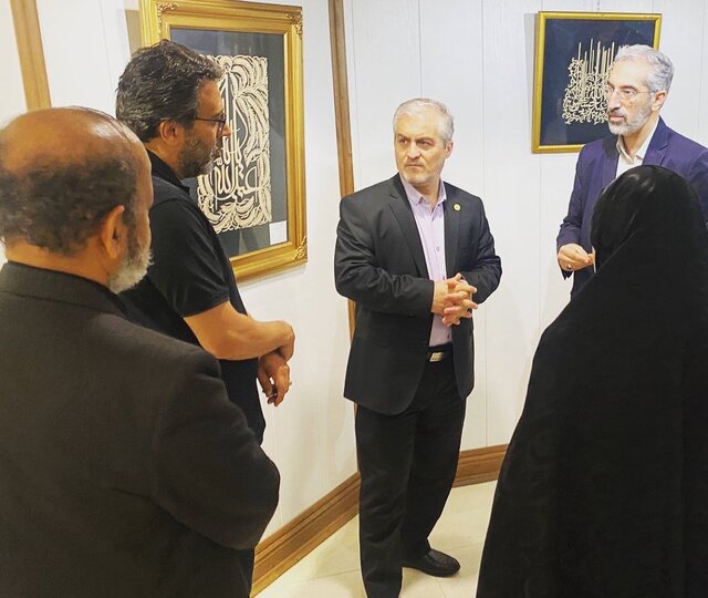 مشبکهای اکبر صوتی روی دیوارهای برج آزادی