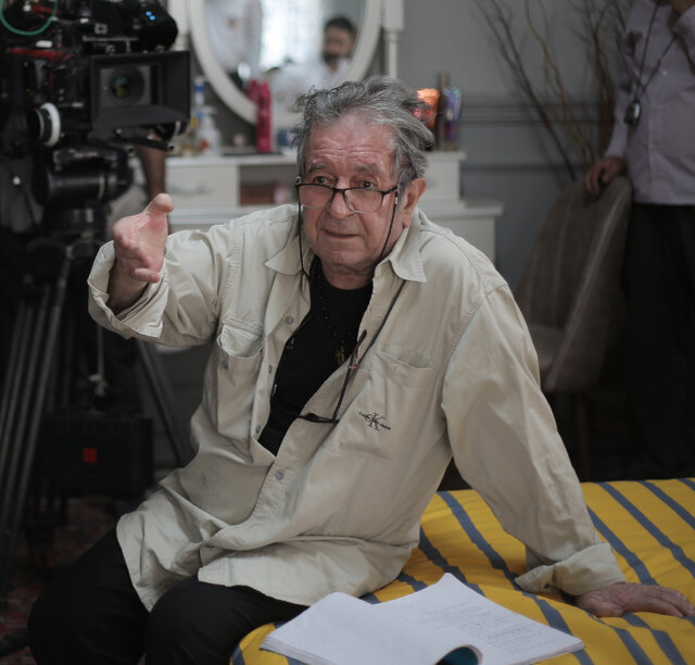 عکس از آرشیو نگاه مهرجویی برای خلق آثارش اقتباسی است