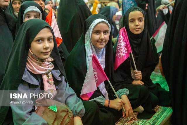 زنان ایران اسلامی مبدأ حرکت‌های بزرگ برای ایران قوی هستند