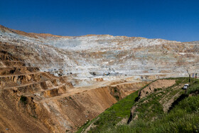 در حاشیه بازدید رئیس جمهور از معدن و کارخانه تولید مس سونگون ورزقان در سفر به آذربایجان شرقی