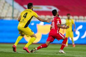 باید قراردادهای بالای ۸ میلیارد را ثبت نکنند / با این ریخت‌وپاش‌ها می‌توان چند ورزشگاه ساخت