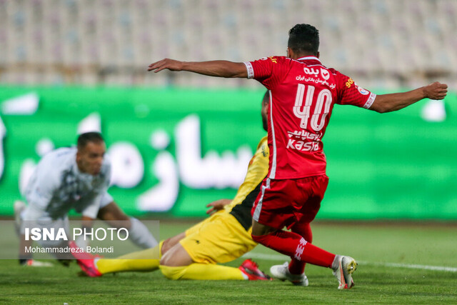 پرسپولیس یک - فجر صفر/ آخرین مصاف سرخ‌پوشان چنگی به دل نزد