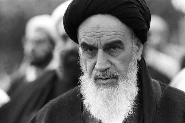 امام خمینی (ره) امام خمینی الگوی مردمسالاری دینی را برای جهانیان معرفی کرد