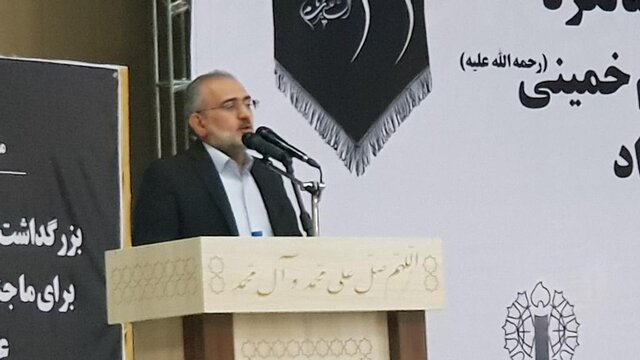 حسینی:باید میراث گرانبهای امام(ره) را حفظ و به جوانان معرفی کنیم حسینی:باید میراث گرانبهای امام(ره) را حفظ و به جوانان معرفی کنیم