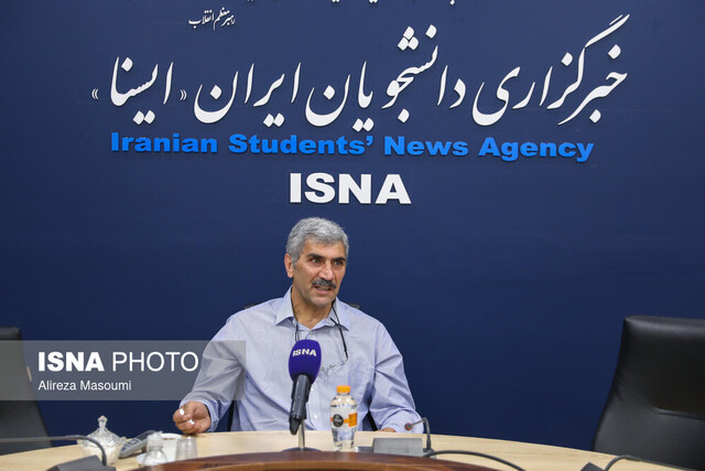 نادر محمدخانی: کاش علی پروین سلطان میماند/ توهینهای منافقین ما را تهییج کرد