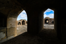 کاروانسرای آجری شاه عباسی آهوان