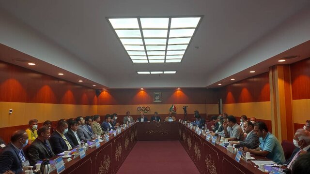 انتخاب پرحاشیه رییس فدراسیون سوارکاری در غیاب وزارتیها/ فقط یک نامزد در مجمع حاضر شد انتخاب پرحاشیه رییس فدراسیون سوارکاری در غیاب وزارتیها/ فقط یک نامزد در مجمع حاضر شد