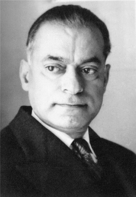 پخش مستند پرتره محمد معین/ ۵ سال در کما