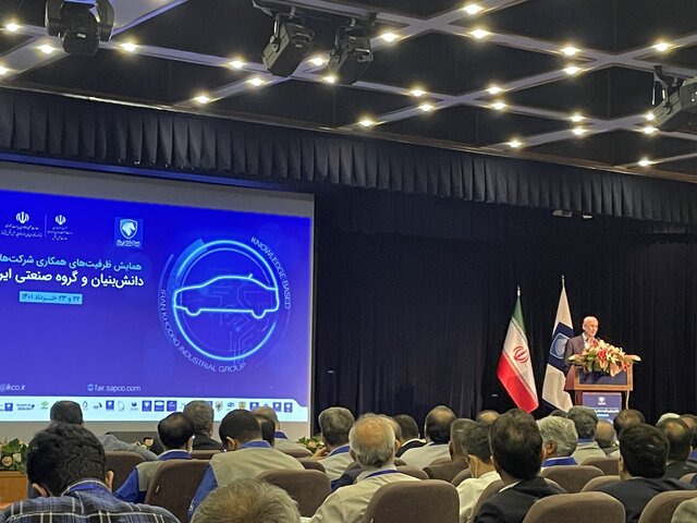 مشکل صنعت خودرو مدیریتها و ساختارهاست/ساختار باید رقابتی شود