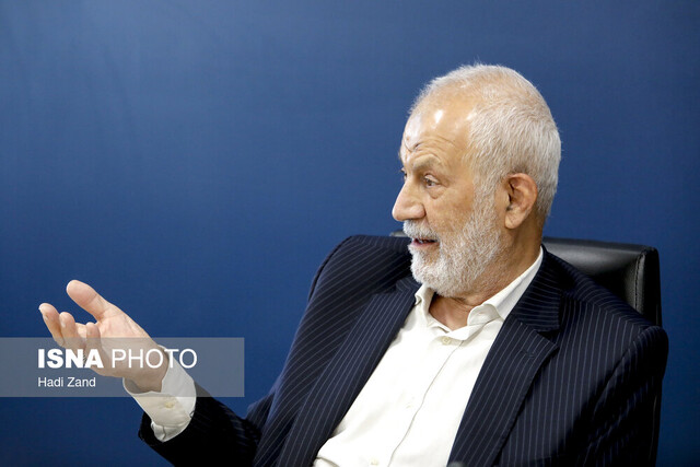 پروین از قرارداد نجومی به خاطر رفسنجانی گذشت/ ۲ استعفا بخاطر اختلاف با نخستوزیر!