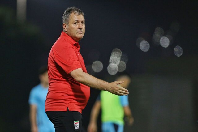 بیاعتنایی و دست ندادن اسکوچیچ با مهدی تاج! بیاعتنایی و دست ندادن اسکوچیچ با مهدی تاج!