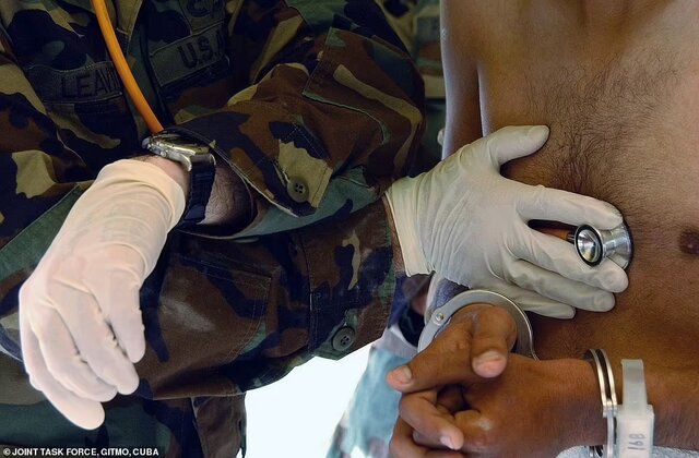 نیویورک تایمز تصاویر تاکنون دیده نشدهای را از روزهای اولیه زندان گوآنتانامو منتشر کرد