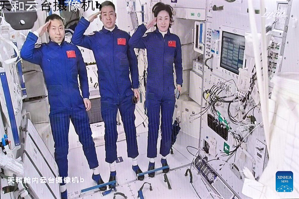 انجام ۲۴ آزمایش پزشکی توسط چینی‌ها در فضا