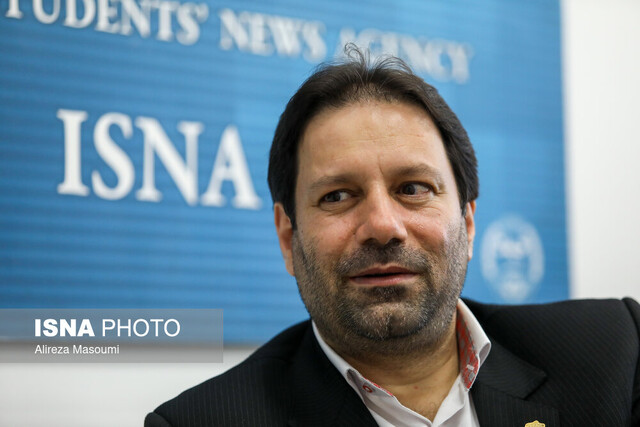 بر سرآمد بودن در منطقه تاکید میکنیم، ولی فقط یک پردیس علم و فناوری داریم! بر سرآمد بودن در منطقه تاکید میکنیم، ولی فقط یک پردیس علم و فناوری داریم!