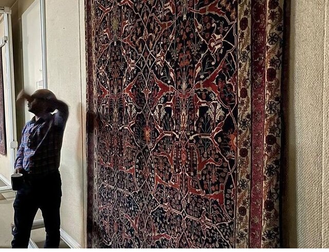 روایتی اسفناک از جولان حشرات موذی تا تاریکی در موزه فرش