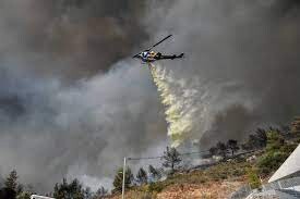 آتش در جنگلهای گالیکش مهار شده/امیدوار به اطفای کامل حریق تا عصر چهارشنبه هستیم