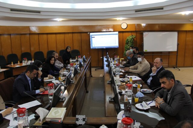 رشد صادرات با صادرات کالاهای صنعتی امکانپذیر است رشد صادرات با صادرات کالاهای صنعتی امکانپذیر است