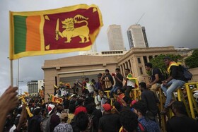 بحران سریلانکا؛ قدرت و اختیارات ریاست‌جمهوری کاهش می‌یابد