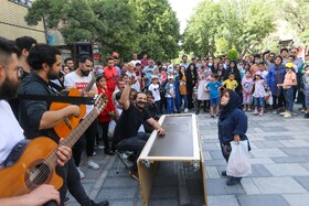 جشنواره بین المللی تئاتر کودک و نوجوان - نمایش خیابانی (شهر کوچولوتر ها) از همدان