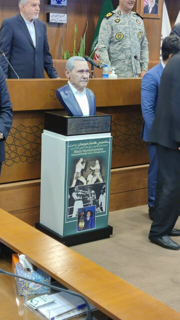 رونمایی از تندیس پیشکسوت ارمنی بوکس ایران