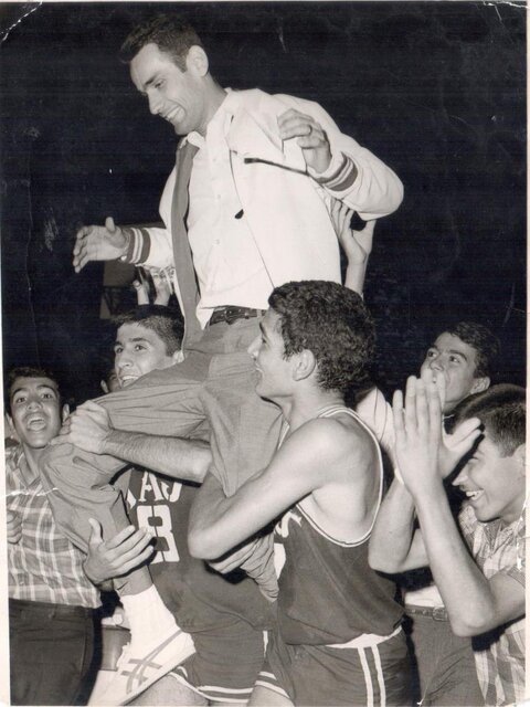 یک قرن بسکتبال با خانواده توفیق/ ناگفتههای پدر و پسری!