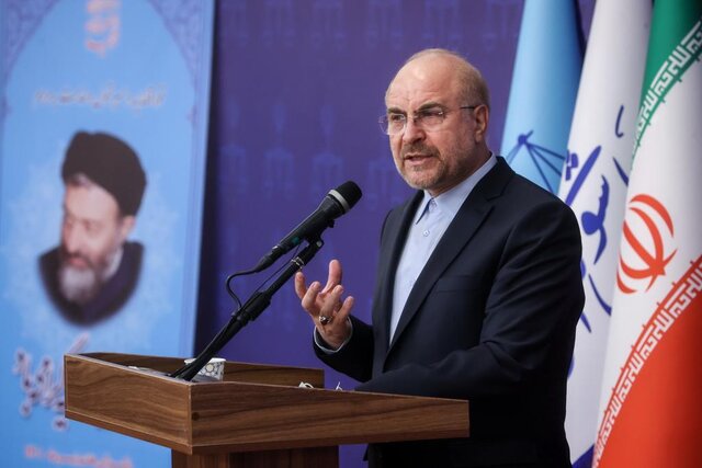 مبارزه با فساد باید مردمی سازی شود/شجاعت را از مدیران گرفتهایم مبارزه با فساد باید مردمی سازی شود/شجاعت را از مدیران گرفتهایم
