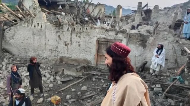 کمک‌ مالی چین و آمریکا به زلزله‌زدگان افغان/تاکید پکن بر مبارزه کابل با تمام گروه‌های تروریستی