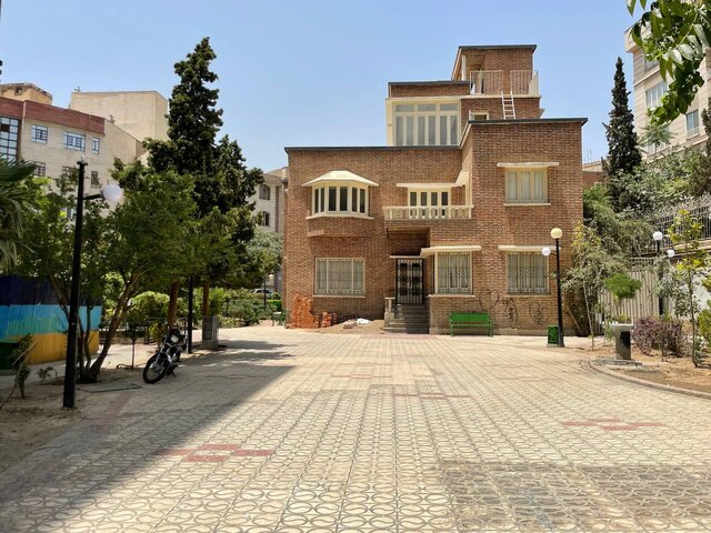 «خانه لرزاده» پشت درهای بسته در انتظار چیست؟