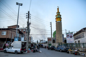 نمایی از دود ناشی از سوختن مازوت در نیروگاه نکا در روستای نوذرآباد