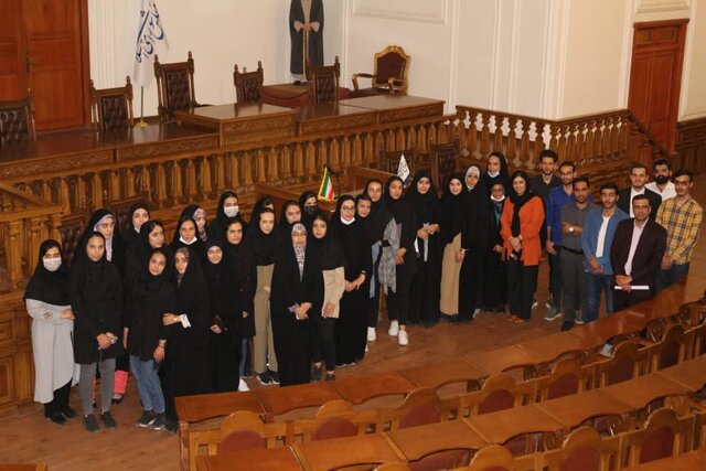 بازدید دانشجویی از اماکن سیاسی و دیپلماتیک تهران بازدید دانشجویی از اماکن سیاسی و دیپلماتیک تهران