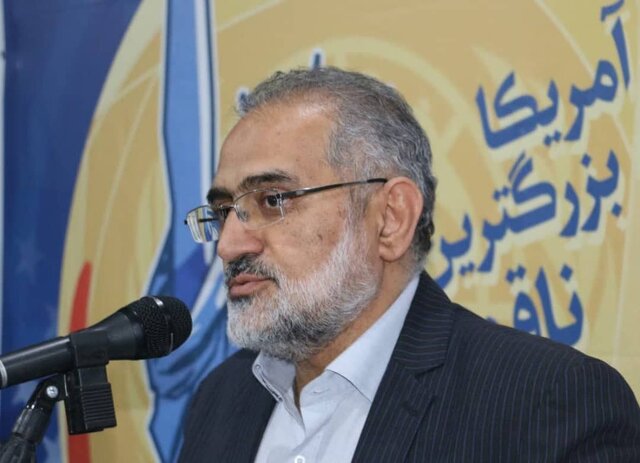 باید ماهیت واقعی آمریکا را برای نسل جوان تبیین کنیم 