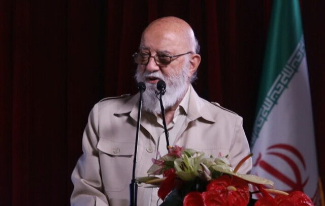 چمران: وظیفه دولت و مجلس کمک به متروست