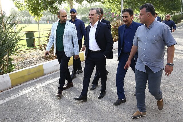 ماجدی: فدراسیون فوتبال مقابل هرگونه حاشیه سازی و اختلاف افکنی ایستادگی میکند ماجدی: فدراسیون فوتبال مقابل هرگونه حاشیه سازی و اختلاف افکنی ایستادگی میکند