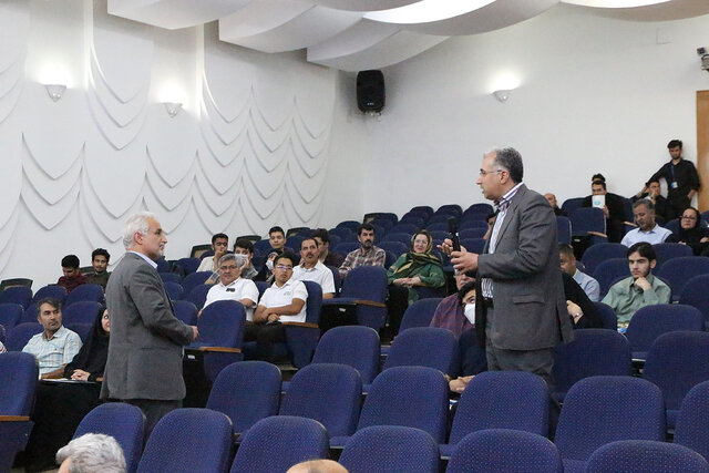 آشنایی دانشآموزان هنرستانی با رشته مهندسی برق دانشگاه امام رضا (ع)