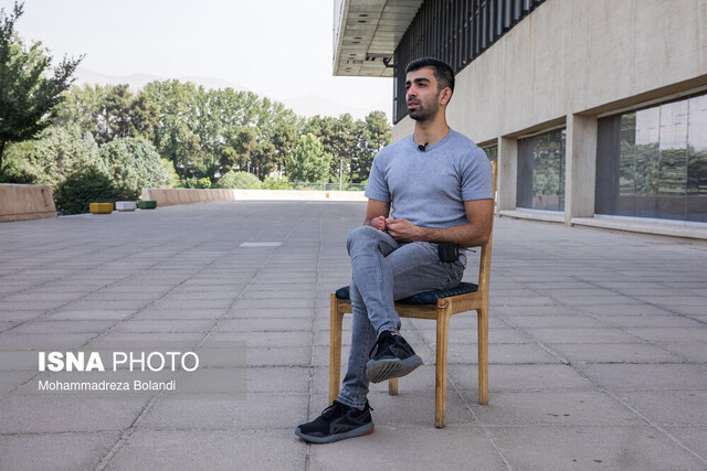 ایزدیار: در بچگی از آب میترسیدم/ ۶ طلایم را به پرسپولیس تقدیم کردم!