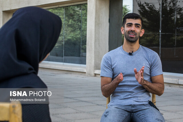 ایزدیار: در بچگی از آب میترسیدم/ ۶ طلایم را به پرسپولیس تقدیم کردم!