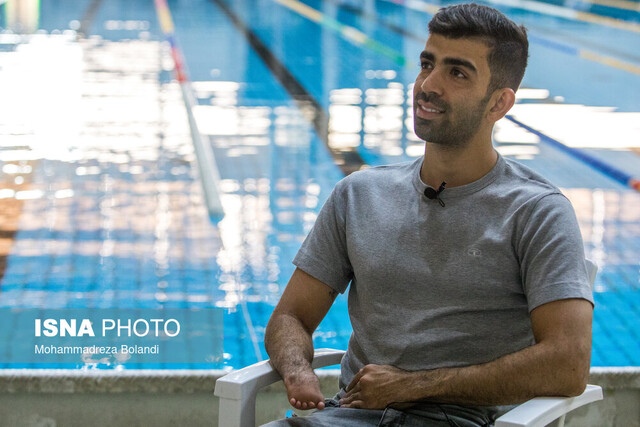 ایزدیار: در بچگی از آب میترسیدم/ ۶ طلایم را به پرسپولیس تقدیم کردم!