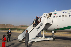 ورود رییس جمهور به فرودگاه سنندج