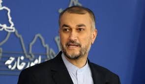 قدردانی امیرعبداللهیان از عوامل کنسرت نمایش «سیصد» قدردانی امیرعبداللهیان از عوامل کنسرت نمایش «سیصد»