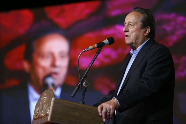 رونمایی «مثل درخت» زیر آسمان خوانسار