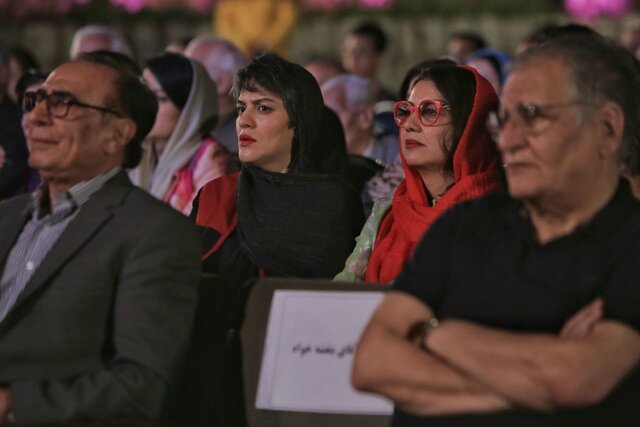 رونمایی «مثل درخت» زیر آسمان خوانسار