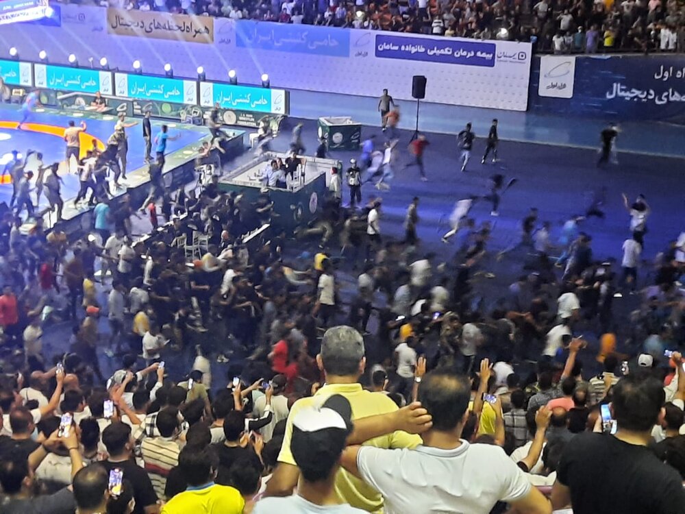 انتقاد فدراسیون کشتی از حراست وزارت ورزش: پاسخگوی اتفاقات رخ داده باشید انتقاد فدراسیون کشتی از حراست وزارت ورزش: پاسخگوی اتفاقات رخ داده باشید