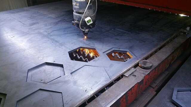 خدمات برش لیزر فلزات در شهرک صنعتی چهاردانگه