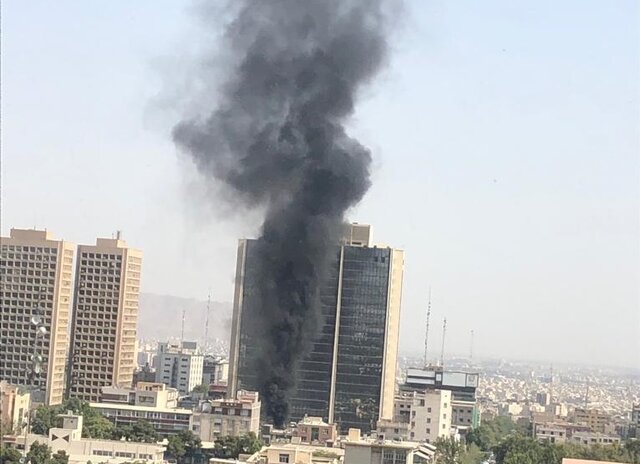علت مشاهده دود غلیظ در محدوده بلوارکشاورز چه بود؟ علت مشاهده دود غلیظ در محدوده بلوارکشاورز چه بود؟