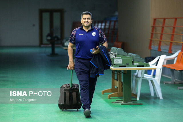 میگویند ۱۷ میلیارد و یک آپارتمان در پاسداران گرفتهام!/ اولین پرستاری بودم که به سوریه رفت