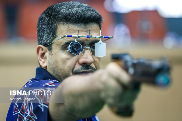 میگویند ۱۷ میلیارد و یک آپارتمان در پاسداران گرفتهام!/ اولین پرستاری بودم که به سوریه رفت