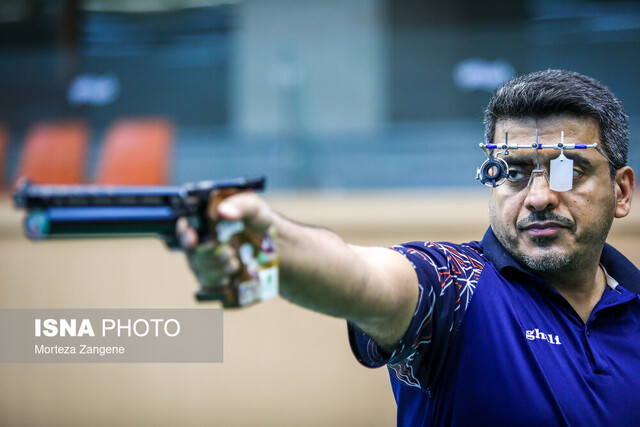 میگویند ۱۷ میلیارد و یک آپارتمان در پاسداران گرفتهام!/ اولین پرستاری بودم که به سوریه رفت